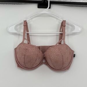 Pink vs tan laced date‎ push up bra 34DD